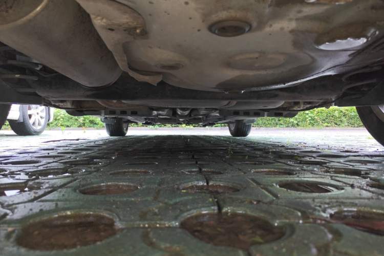 Used Volkswagen Polo 2011 1.6L Manual ZhiShang Edition Chassis Rear