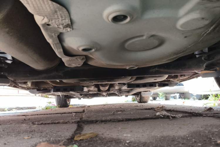 Used Volkswagen Polo 2011 1.6L Automatic ZhiShang Version Chassis Rear