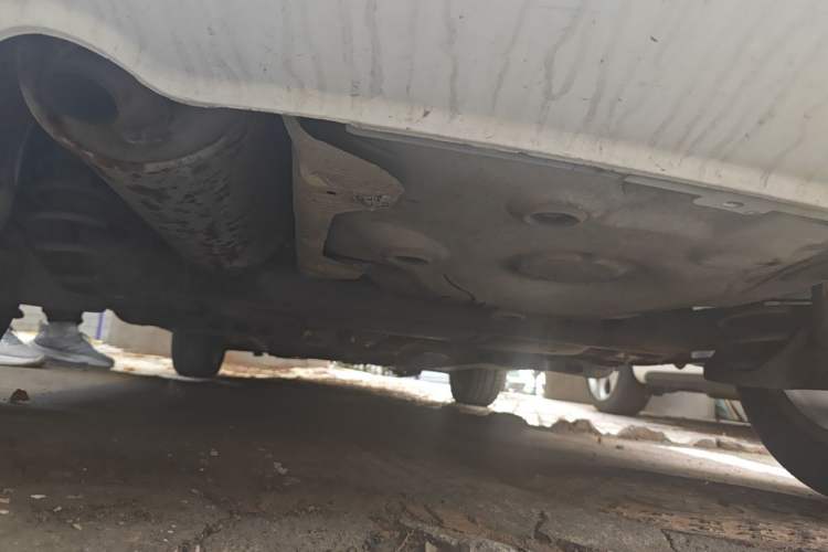 Used Volkswagen Polo 2011 1.6L Automatic ZhiShang Version Chassis Rear