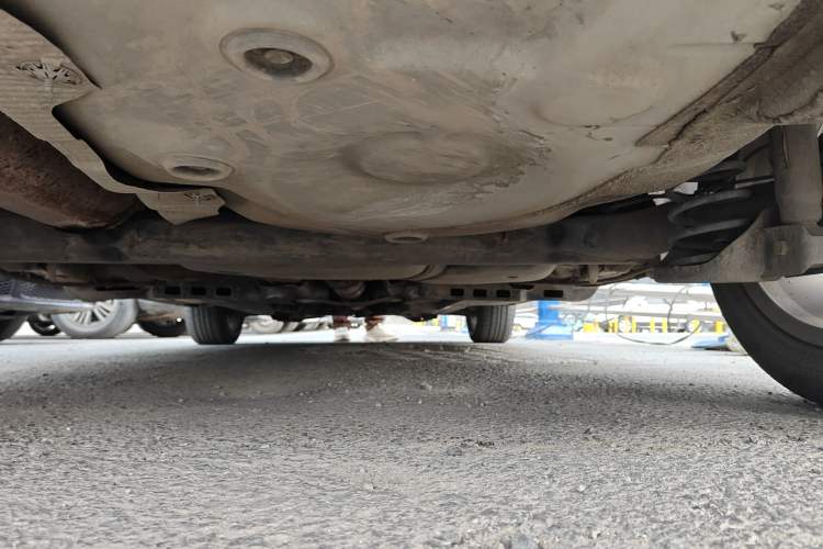 Used Volkswagen Polo 2011 1.6L Automatic ZhiShang Version Chassis Rear