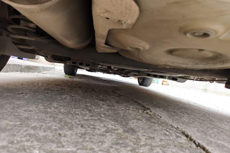 Used Volkswagen Polo 2011 1.6L Automatic ZhiShang Version Chassis Rear