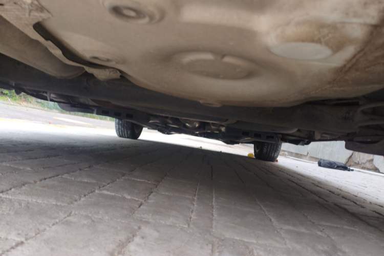 Used Volkswagen Polo 2011 1.6L Automatic ZhiShang Version Chassis Rear