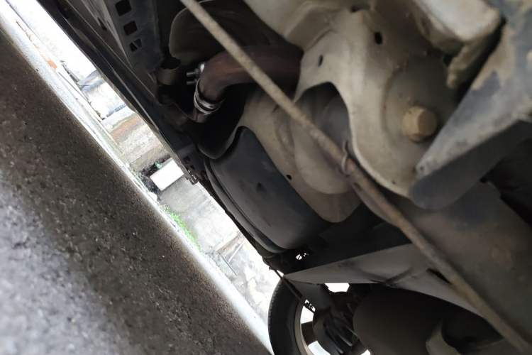 Used Volkswagen Polo 2011 1.6L Manual ZhiShang Edition Chassis Rear Left
