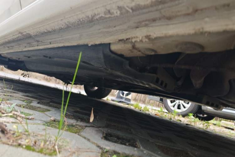 Used Volkswagen Polo 2011 1.6L Manual ZhiShang Edition Chassis Rear Left