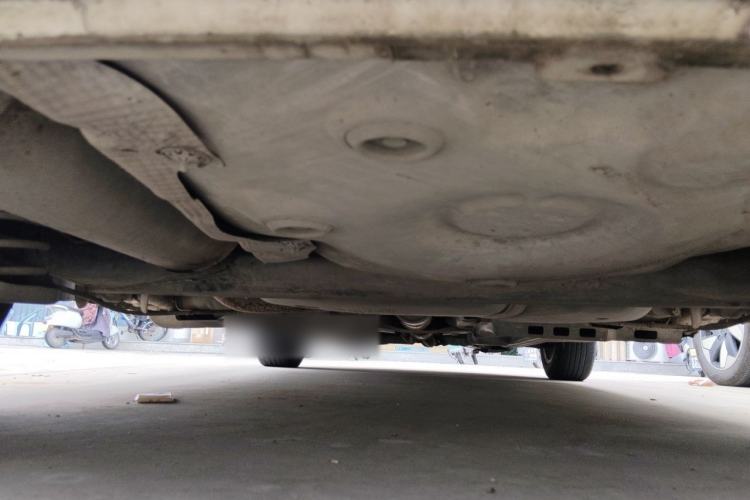 Used Volkswagen Polo 2011 1.6L Automatic ZhiShang Version Chassis Rear