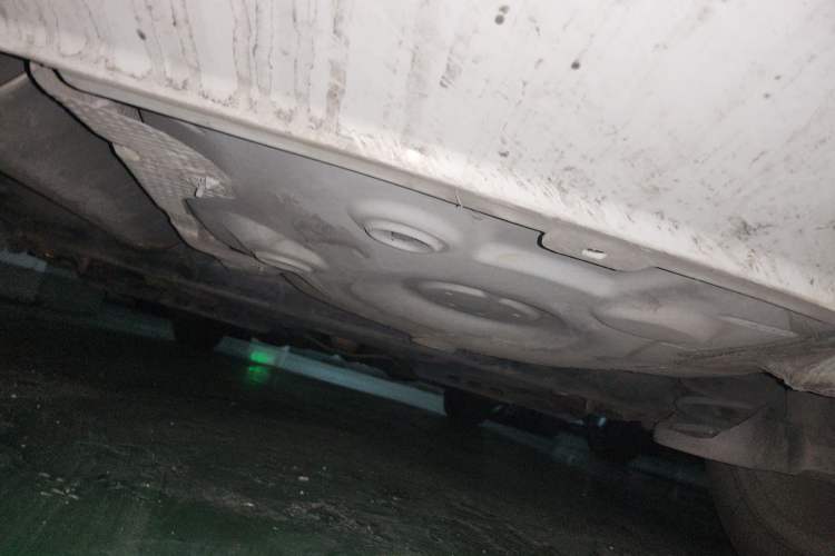 Used Volkswagen Polo 2011 1.6L Automatic ZhiShang Version Chassis Rear