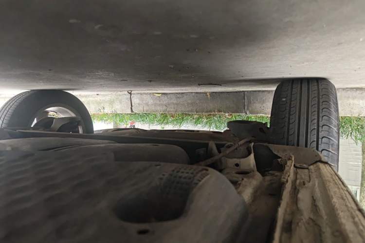 Used Volkswagen Polo 2011 1.6L Automatic ZhiShang Version Chassis Rear Right