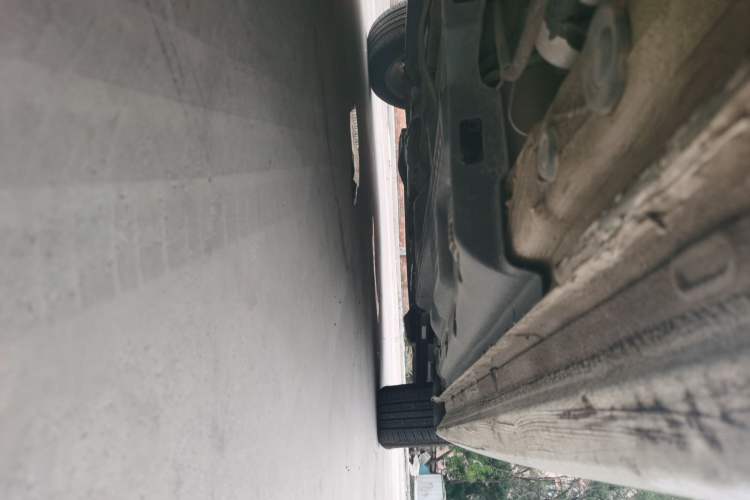 Used Volkswagen Polo 2011 1.6L Manual ZhiShang Edition Chassis Rear Right