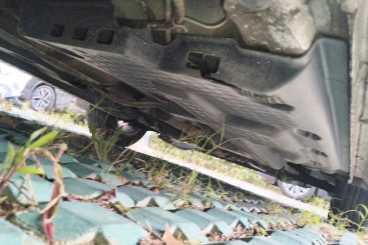 Used Volkswagen Polo 2011 1.6L Manual ZhiShang Edition Chassis Rear Right