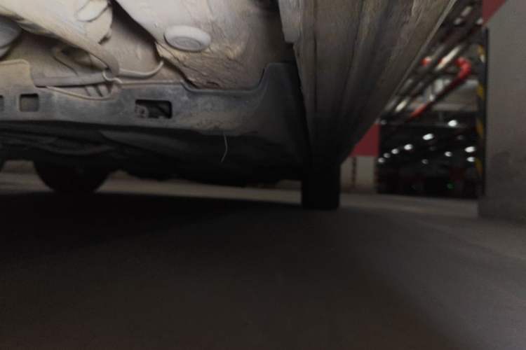 Used Volkswagen Polo 2011 1.6L Automatic ZhiShang Version Chassis Rear Right