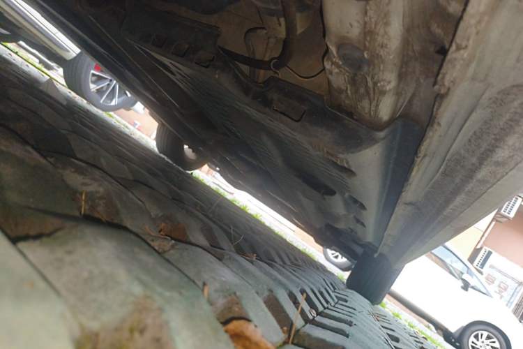 Used Volkswagen Polo 2011 1.4L Manual ZhiShang Edition Chassis Rear Right