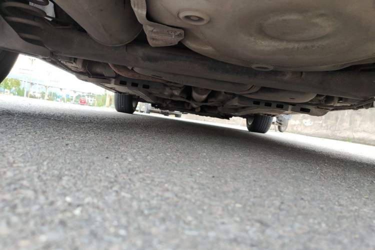 Used Volkswagen Polo 2011 1.6L Automatic ZhiShang Version Chassis Rear