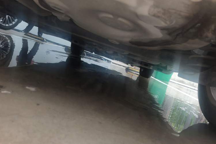 Used Volkswagen Polo 2011 1.6L Automatic ZhiShang Version Chassis Rear