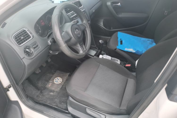 Used Volkswagen Polo 2011 1.6L Manual ZhiShang Edition Driver Seat