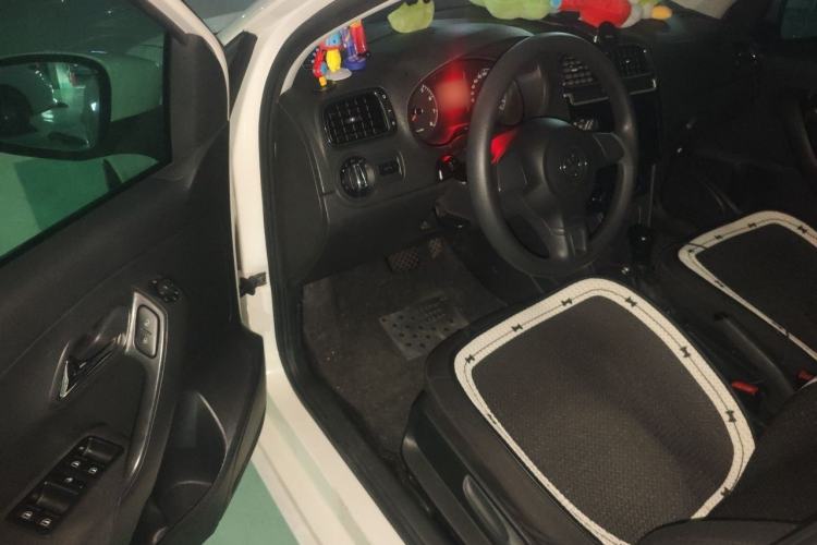 Used Volkswagen Polo 2011 1.6L Automatic ZhiShang Version Driver Seat