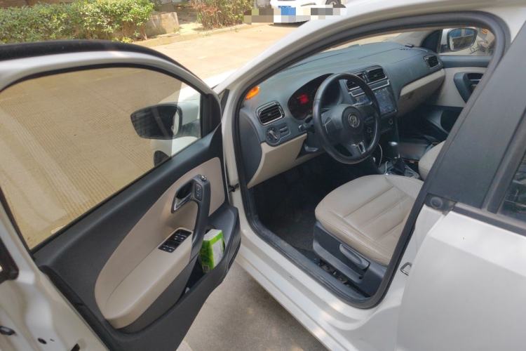 Used Volkswagen Polo 2011 1.4L Automatic ZhiShang Version Driver Seat