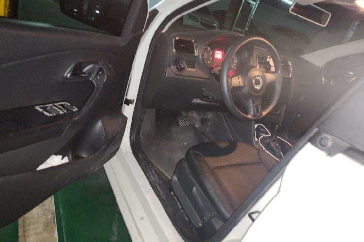 Used Volkswagen Polo 2011 1.6L Automatic ZhiShang Version Driver Seat