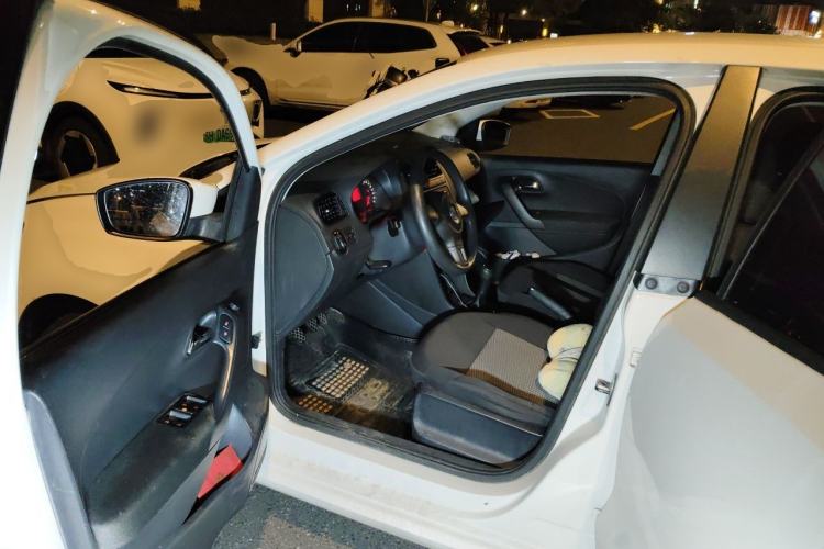 Used Volkswagen Polo 2011 1.4L Manual ZhiLe Edition Driver Seat