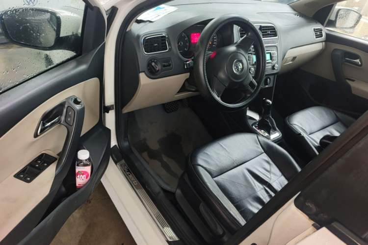 Used Volkswagen Polo 2011 1.6L Automatic ZhiShang Version Driver Seat