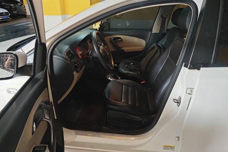 Used Volkswagen Polo 2011 1.4L Automatic ZhiCool Edition Driver Seat