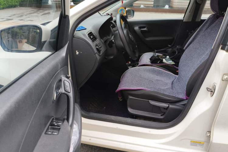 Used Volkswagen Polo 2011 1.6L Automatic ZhiShang Version Driver Seat