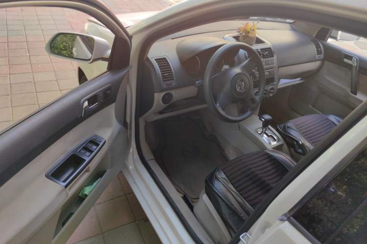 Used Volkswagen Polo 2011 Jingqu 1.6L Automatic Siku Edition Driver Seat