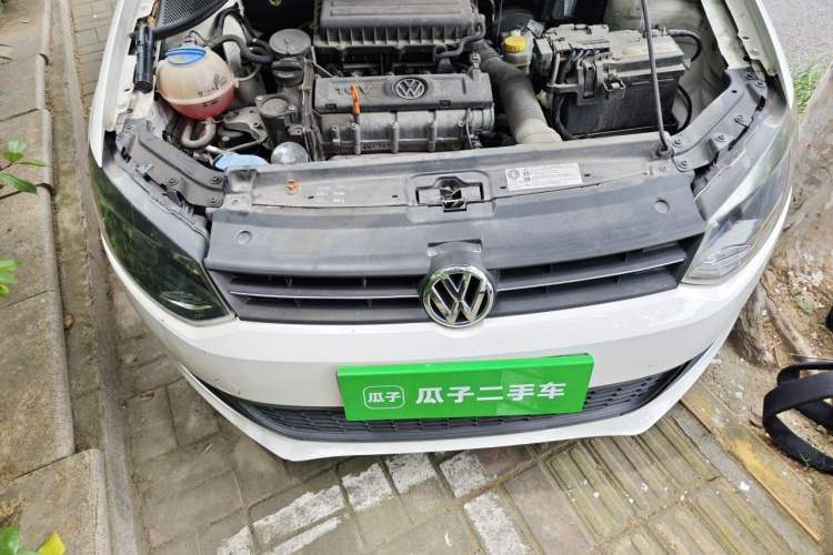 Used Volkswagen Polo 2011 1.4L Manual ZhiLe Edition Engine Bay