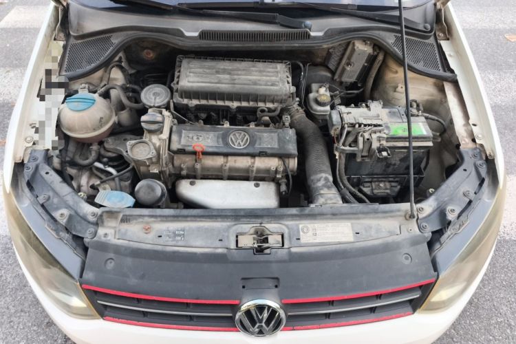 Used Volkswagen Polo 2011 1.4L Manual ZhiLe Edition Engine Bay