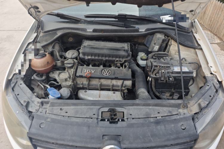 Used Volkswagen Polo 2011 1.6L Automatic ZhiShang Version Engine Bay