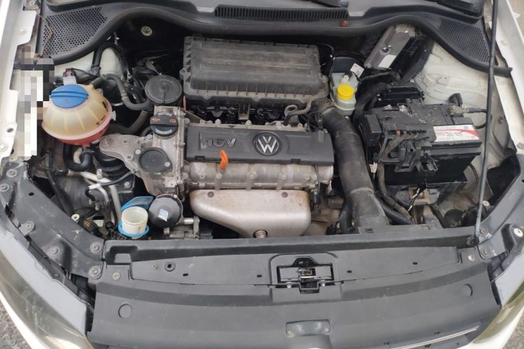 Used Volkswagen Polo 2011 1.6L Automatic ZhiShang Version Engine Bay