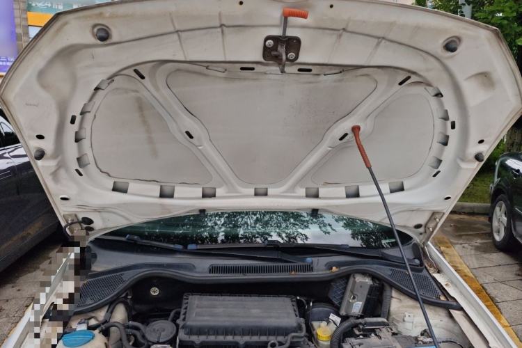 Used Volkswagen Polo 2011 1.4L Automatic ZhiShang Version Engine Bay