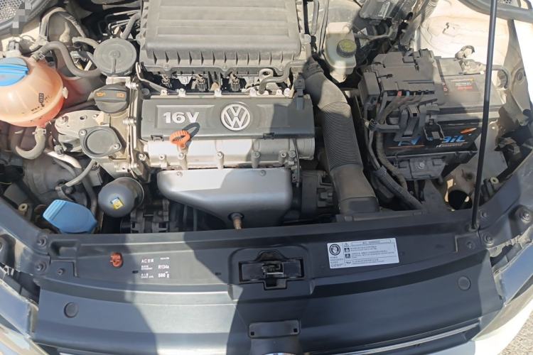 Used Volkswagen Polo 2011 1.6L Manual ZhiShang Edition Engine Bay
