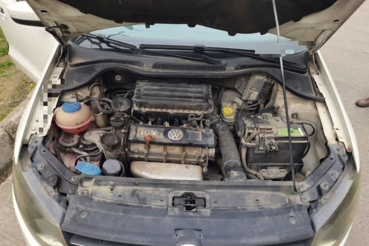 Used Volkswagen Polo 2011 1.4L Manual ZhiLe Edition Engine Bay