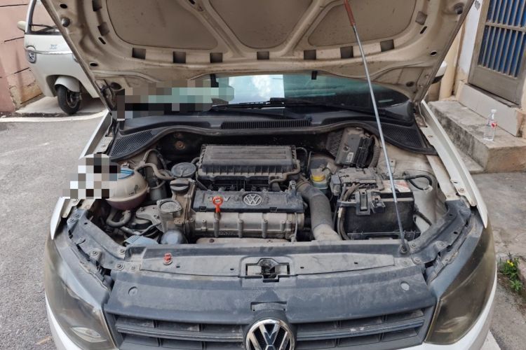 Used Volkswagen Polo 2011 1.4L Manual ZhiLe Edition Engine Bay