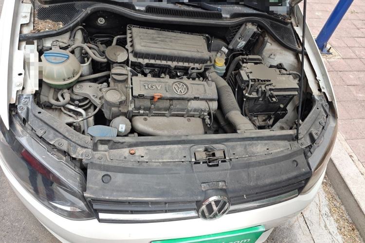 Used Volkswagen Polo 2011 1.6L Automatic ZhiShang Version Engine Bay