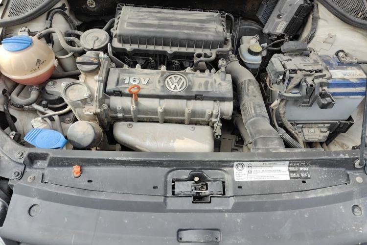 Used Volkswagen Polo 2011 1.4L Manual ZhiLe Edition Engine Bay