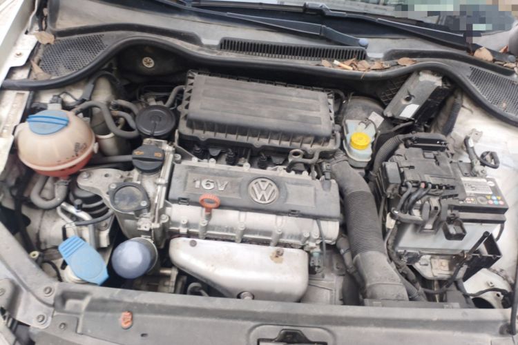 Used Volkswagen Polo 2011 1.6L Automatic ZhiShang Version Engine Bay
