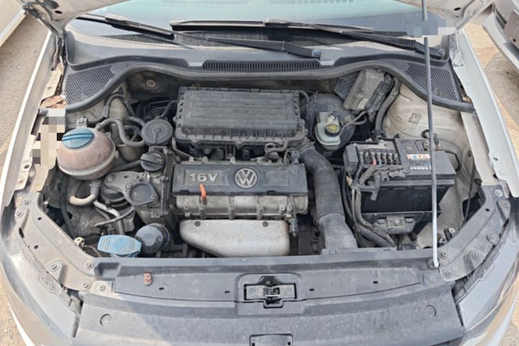 Used Volkswagen Polo 2011 1.4L Manual ZhiLe Edition Engine Bay