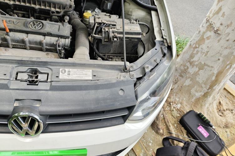 Used Volkswagen Polo 2011 1.4L Manual ZhiLe Edition Engine Bay Left