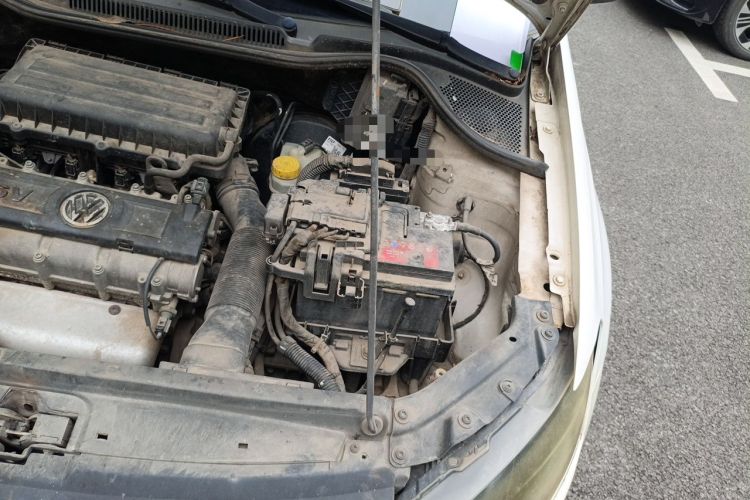 Used Volkswagen Polo 2011 1.4L Automatic ZhiShang Version Engine Bay Left