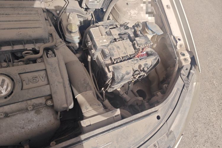 Used Volkswagen Polo 2011 Jingqu 1.4L Automatic Shishang Edition Engine Bay Left
