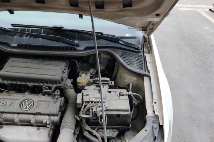 Used Volkswagen Polo 2011 1.4L Automatic ZhiShang Version Engine Bay Left