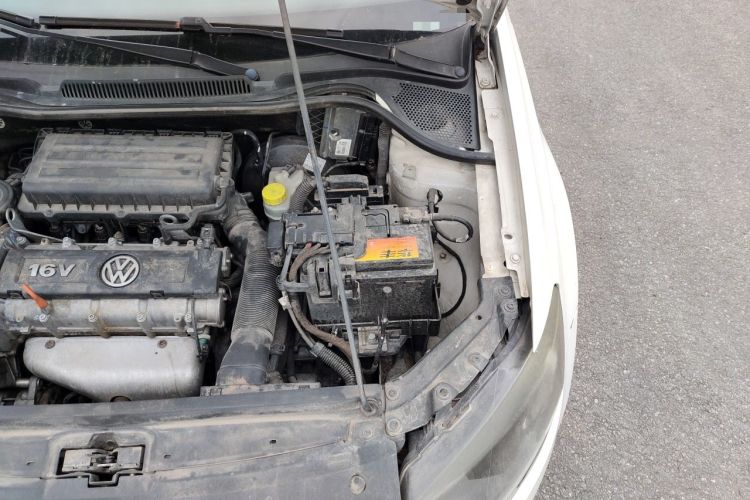 Used Volkswagen Polo 2011 1.6L Automatic ZhiShang Version Engine Bay Left