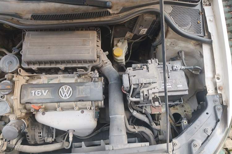 Used Volkswagen Polo 2011 1.4L Manual ZhiShang Edition Engine Bay Left