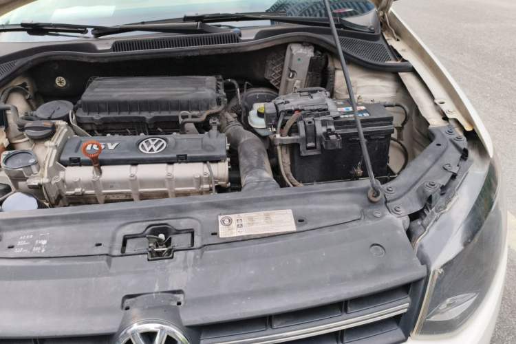 Used Volkswagen Polo 2011 1.6L Automatic ZhiShang Version Engine Bay Left