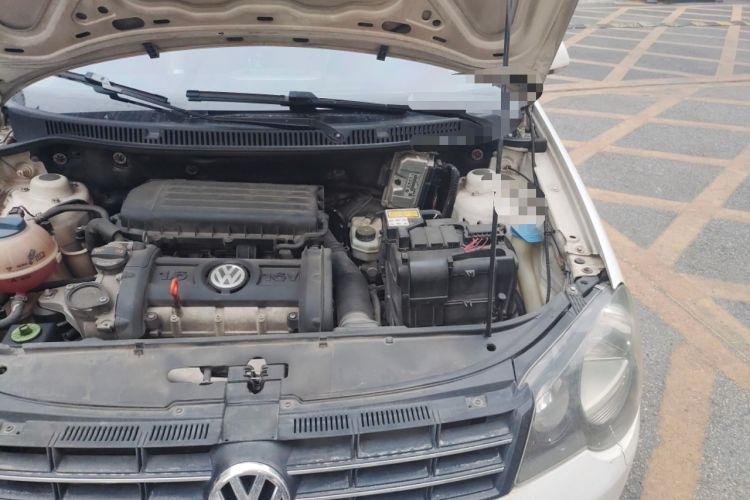 Used Volkswagen Polo 2011 Jingqu 1.6L Automatic Siku Edition Engine Bay Left