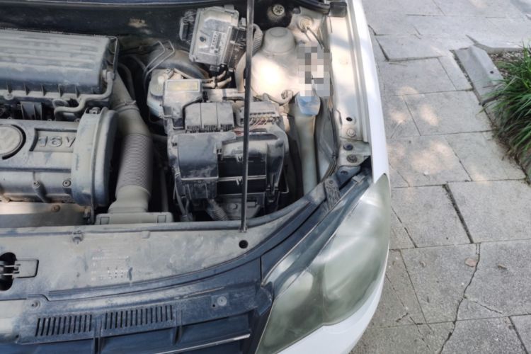 Used Volkswagen Polo 2011 Jingqu 1.4L Manual Shishang Edition Engine Bay Left