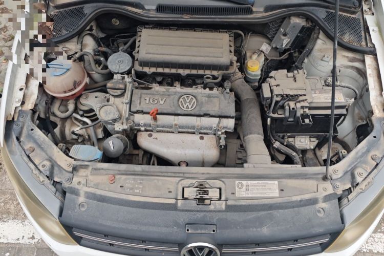 Used Volkswagen Polo 2011 1.6L Manual ZhiShang Edition Engine Bay