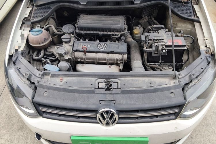 Used Volkswagen Polo 2011 1.6L Automatic ZhiShang Version Engine Bay