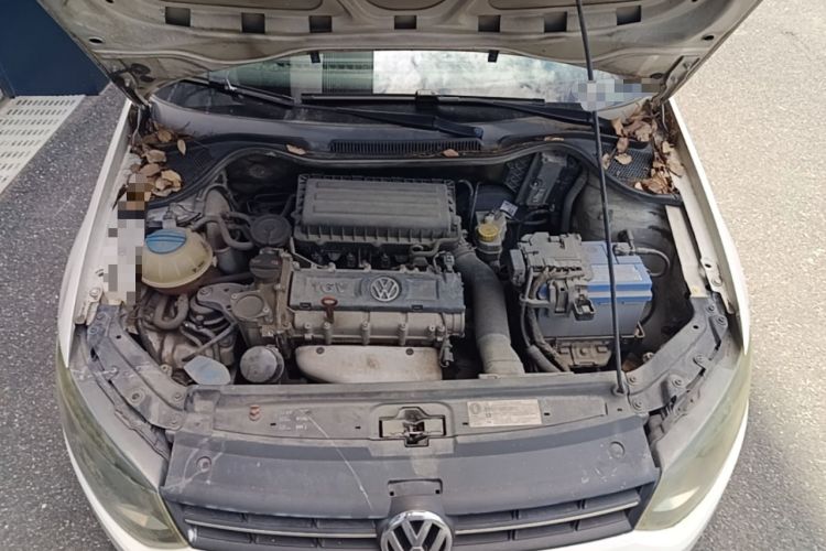 Used Volkswagen Polo 2011 1.4L Manual ZhiLe Edition Engine Bay